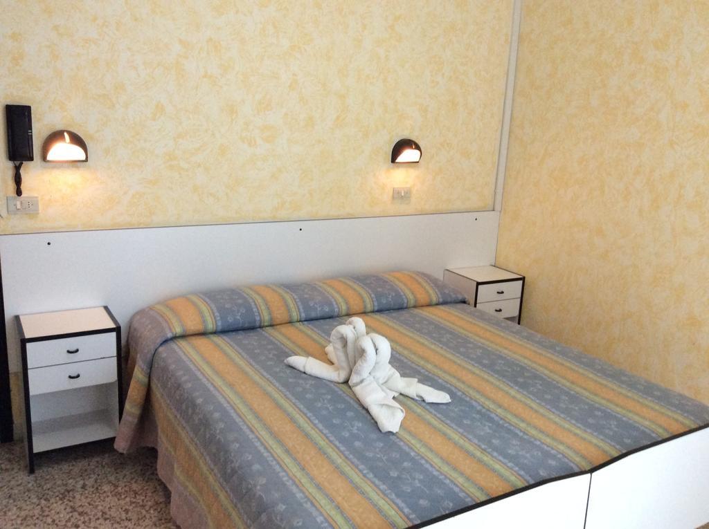 Hotel Oria リミニ 部屋 写真